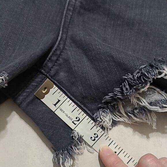 PAIGE Margot Short W/ 27 Indigo High Rise Raw Hem 2800000-IND NWT - Picture 7 of 12